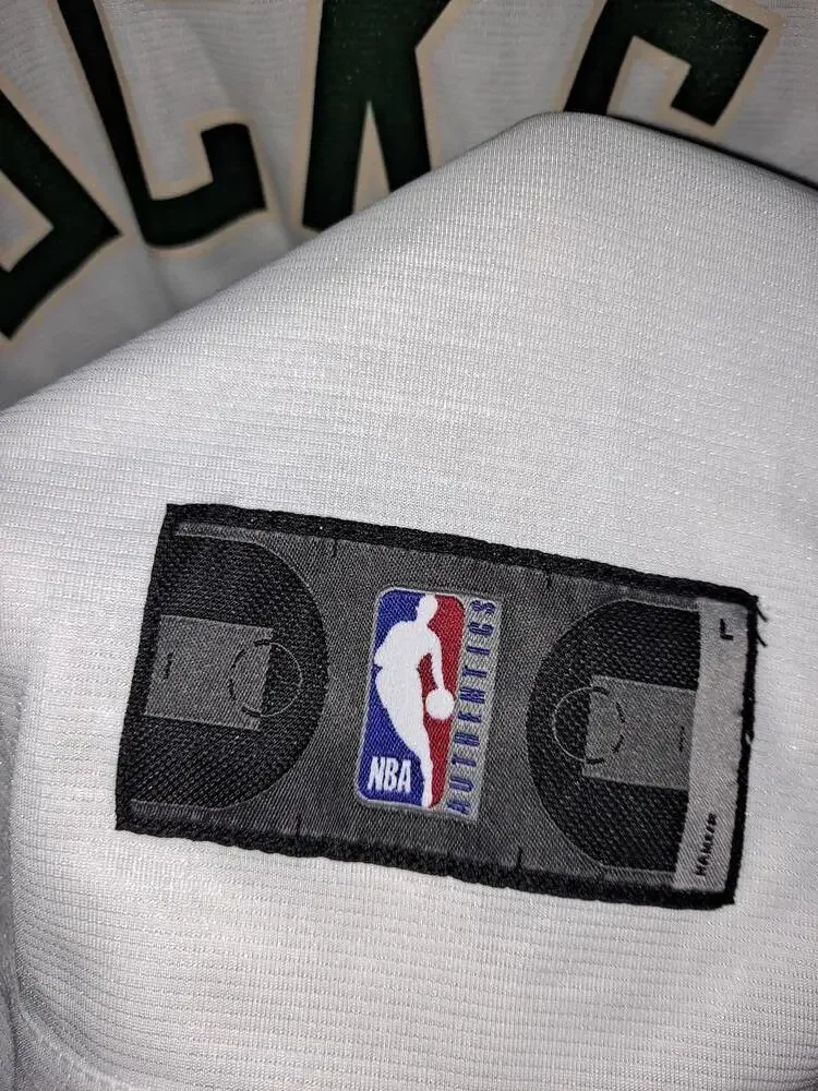 Fanatics  NBA Bucks #34 Antetokounmpo White and Black‎ Jersey Size Large